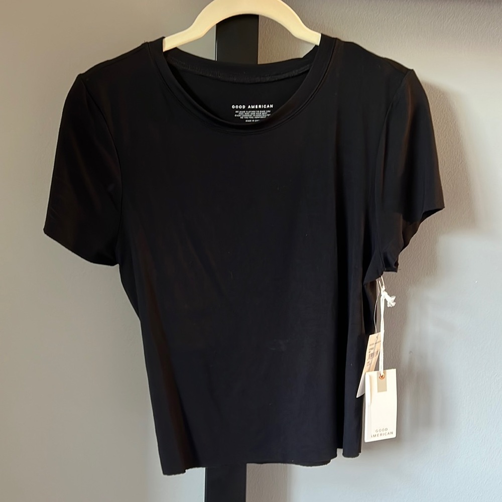 NWT: Good American Black Crop Tee in Size 2